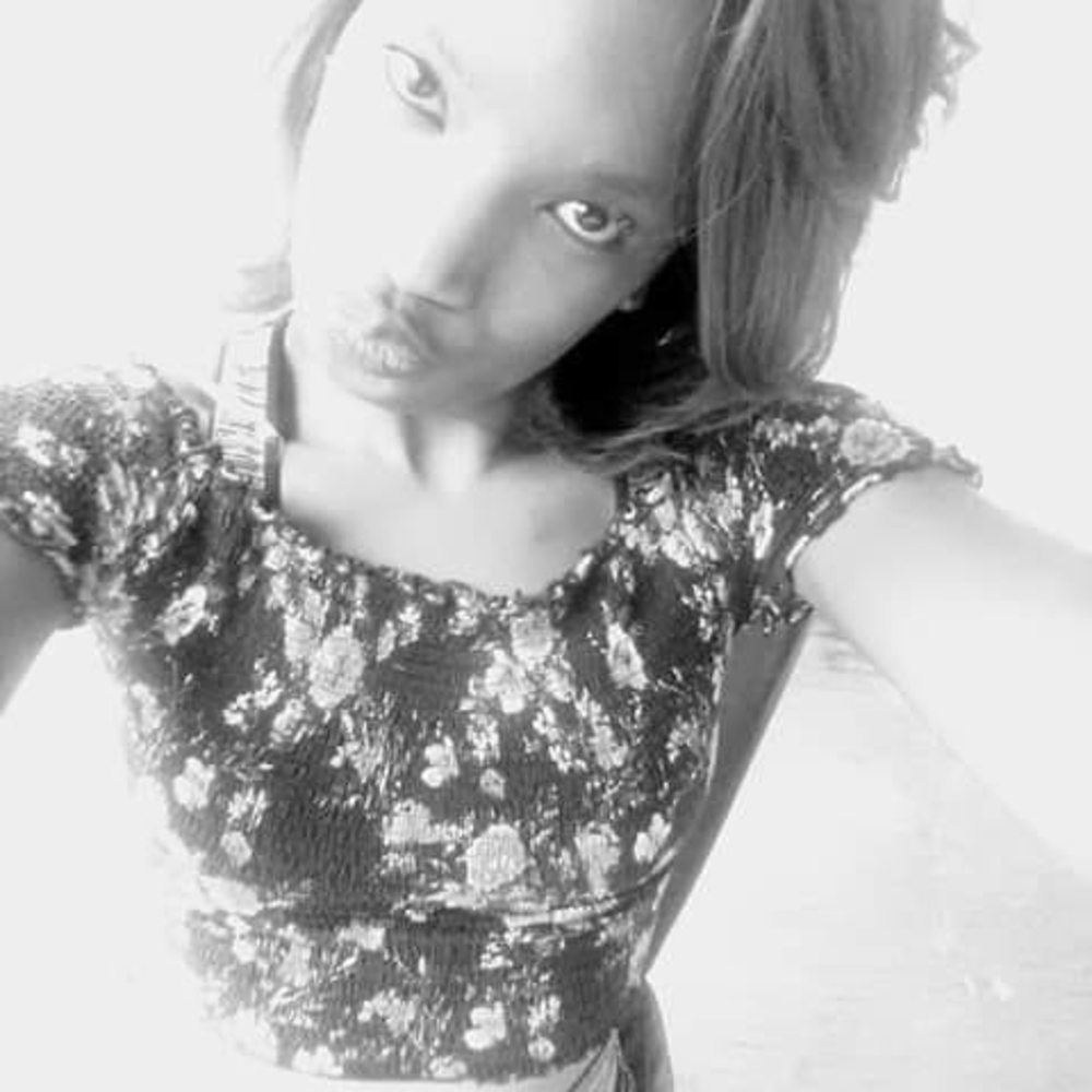 Meet your Posher, Evelena